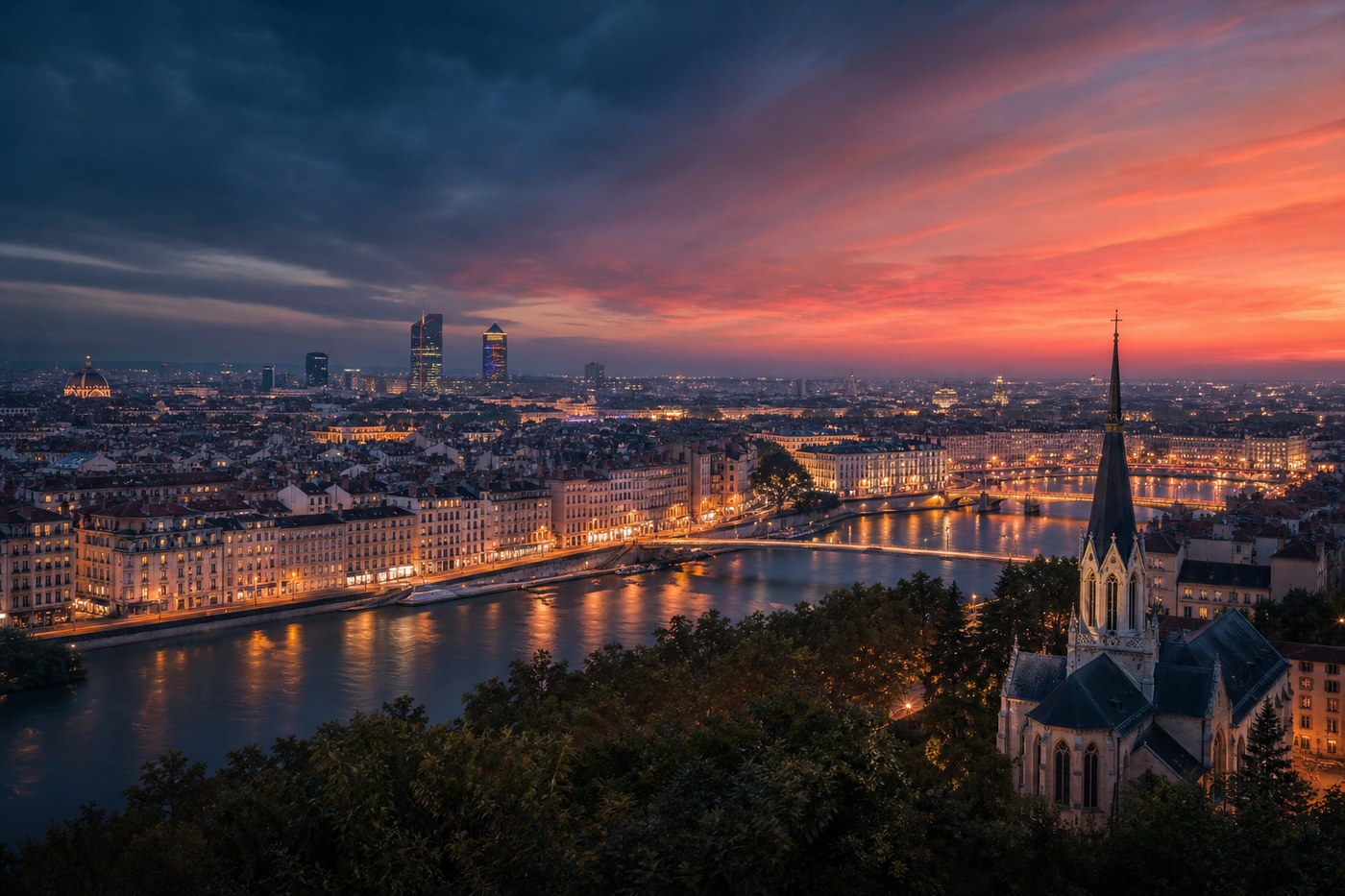 Панорама Лиона и реки Сона — вид из офиса JurisFr на Quai Saint-Antoine